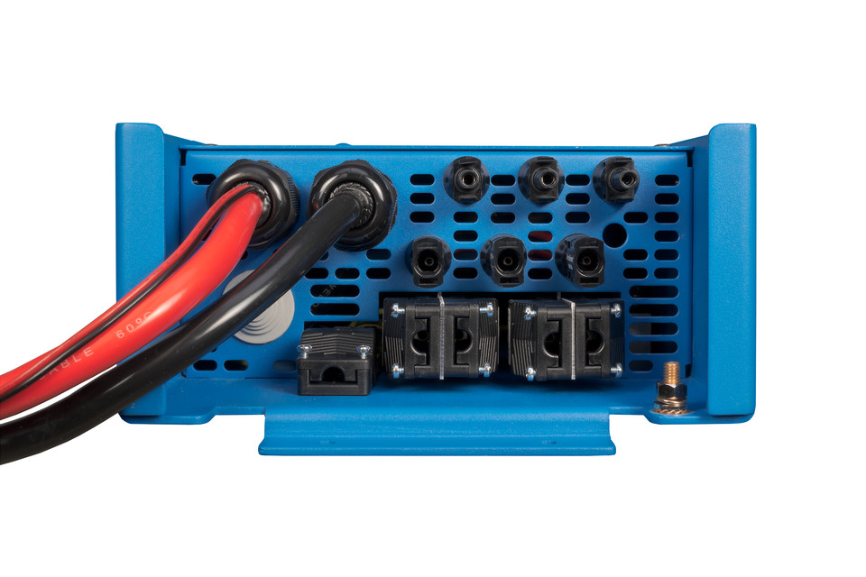 Bild von Victron EasySolar 12/1600/70